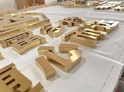 沈丘拉丝不锈钢字的特点。