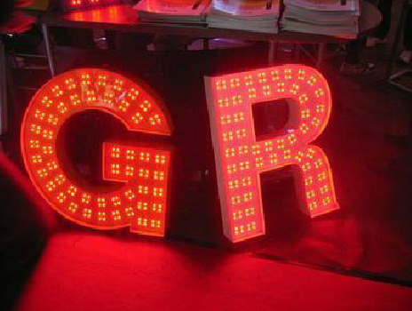 沈丘LED发光字常见的安装误区。